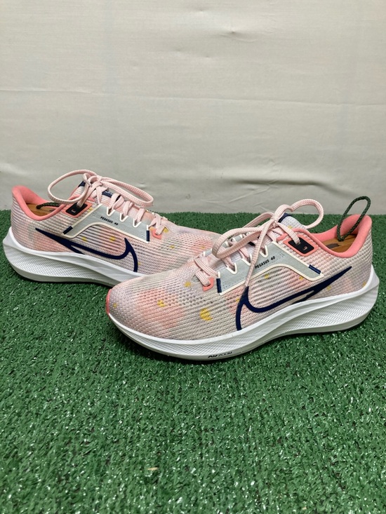 Nike Shoes - Nike Women's Air Zoom Pegasus 40 size 8 (OKPM-04-002)